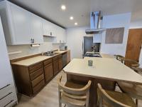 Second-Floor Base Studio w Murphy Bed Near Alyeska - B&B Girdwood