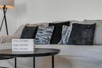 Spacious Chic London Apartment with City Access - B&B Londres