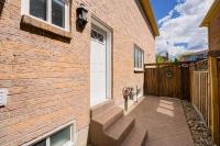 Upper-Level Classic House in Richmond Hill - B&B Richmond Hill