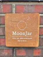 MoonJar Seoul - Private 3BR for 6 - Gyeongbokgung Hongdae Bukchon - Airport Bus - B&B Seoul