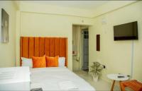 Glisten Studio in Nanyuki with free WI-FI and Parking - Chambres d'hôtes Nanyuki