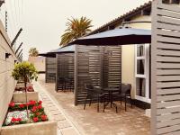 Sleeping Flamingo Self Catering Guesthouse - B&B Swakopmund