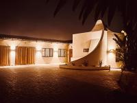 Sleeping Flamingo Self Catering Guesthouse - B&B Swakopmund