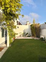 Peaceful Family Retreat on a Quiet Cul-de-Sac - B&B Charneca de Caparica