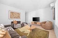 Brand New Luxury Home in Central Hamilton - B&B Hamilton