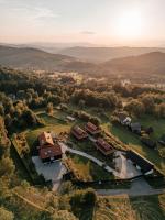 U Pana Boga za piecem - domki w górach, Sauna, Beskidy, Koszarawa - B&B Korbielów