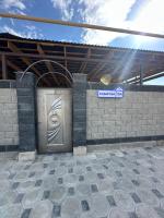 Гостевой дом Кадырова - Bed and Breakfast Chilik