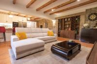 Deluxe Two-Bedroom Apartment with Garden View