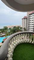 Sakura Suite C5 10Pax Glory Beach Resort - B&B Port Dickson