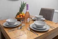 Charming home,Ps4,Parking,Contractors,King bed,Trafford Center - B&B Irlam