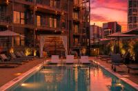 Layla's Downtown Nash Retreat | Walk to Broadway - Pool, Gym, Private Balcony, and more! - Chambres d'hôtes Nashville