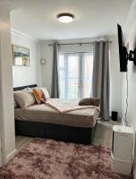 Stanton- Impeccable & Stylish 2 Bedroom - B&B Dagenham