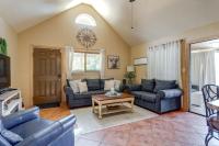 1/2 Mi to Lake Lawtonka: Mtn-View Haven! - Bed and Breakfast Medicine Park