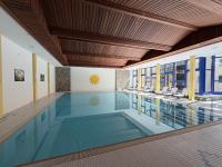 Apartment 132 with Pool, Gym and Sauna - Champfèr - Chambres d'hôtes Saint-Moritz
