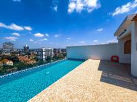 The Red Mirage - Rooftop Swimming Pool & Lounge, Gym, Games room, Office Space, 270 Cafè- WESTLANDS - Ferienwohnung Nairobi