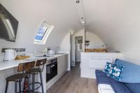 Luxury Glamping Pod That Sleeps 4 Guests - B&B Fochabers