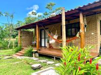 Casa Raiz 2 Moreré - jardim, deck e rede a 3min da praia - B&B Moreré