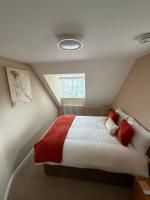 CHESTERFIELDS NEWEST ACCOMMODATION at Lorien Stays - CHATSWORTH - PEAK DISTRICT- EV Point - B&B Chesterfield