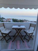 Blue Paradise Apartment - Bed and Breakfast Lukovë