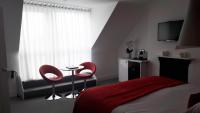Deluxe Double Room with Balcony and Side Sea View