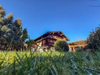 Landhaus Anton Zillertal - Bed and Breakfast Fügen