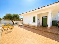 Holiday Home "Villa Anna tra Le Dune" - B&B Santa Maria del Focallo