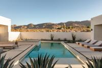 Desert Dawn by Fieldtrip - Iconic Design w Pool and Spa - Bed and Breakfast Joshua Tree