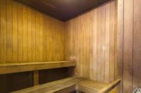 Exquisite Apartment at Citys Doorstep - Bed and Breakfast Broughton Vale