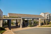 Modern 1-Bed Escape with Pool & Gym - B&B Ballito