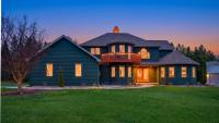 Cherry Hill- Charming Sister Bay Home, Backyard Oasis, HotTub - B&B Sister Bay