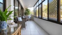 Views, Pool, Air Conditioning in Bongaree - B&B Pengarry