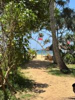 Mandalore Beach Villa - Bed and Breakfast Hikkaduwa