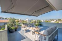 Vouliagmeni Heights Penthouse - B&B Atene