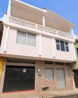 Amplia, Acogedora y Céntrica, Casa de 10 Camas - B&B Baños