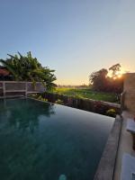 Kirra's Beach House - B&B Banjar Pulukan