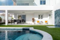 Exclusive Villa Atlantida with Private Heated Pool - Chambres d'hôtes Callao Salvaje