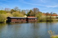 Bure River Lodge Houseboat - B&B Stalham