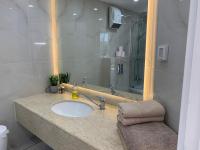 Seafront 1 Bedroom Apartment - Steps from Ashkelon Beach & Marina - B&B Ashkelon