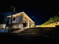 New Grand Terrace 福岡最大延床 サウナ2台 BBQパティオ プール 40人以上 車13台 ペット可 - B&B Kasuga