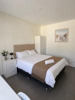 June Stay - B&B Perth