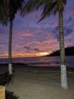 3 bedroom 3 bath, vacation home, gated community with ammenities - Ferienwohnung La Florida (Charco Puerco)