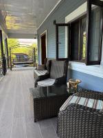 Dream House - Bed and Breakfast Batoemi