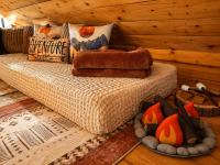 Stunning Smoky Mountain Views! - 3 King Bedrooms - Chambres d'hôtes Sevierville
