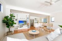 Tranquil & Modern Riverside Getaway - B&B Neusa Vale