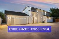 Entire Private House with 3 Bedrooms, 3 Bath, Garage, Gated Yard, King Bed, Available Now - B&B El Cajon