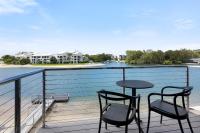 Driftwood 6 Private Beach Stay - B&B Neusa Vale