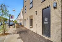 Luxaura Homes Balcony Studio with Northfields - Apt 1 - B&B Hanwell