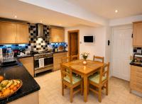 4 Bed Luxury House Northampton Silverstone F1 Parking - Bed and Breakfast Northampton