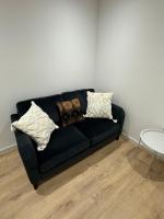 Newly Reburbished 2-bedroom, 1-bathroom flat - B&B Goodmayes