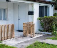 Cozy Private Suite Minutes to Aventura and Beaches - B&B North Miami Beach